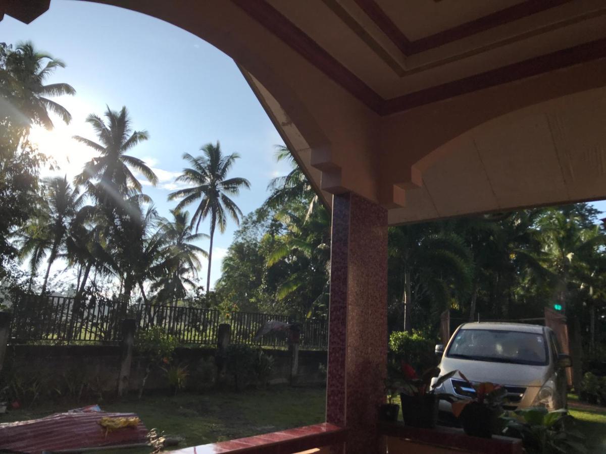Khloe Serenity Guest House Batuan 外观 照片