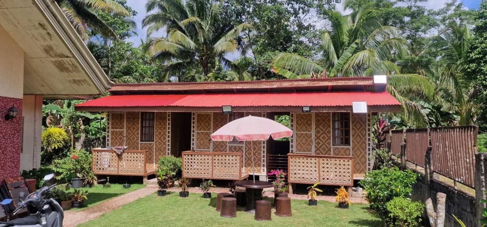 Khloe Serenity Guest House Batuan 外观 照片