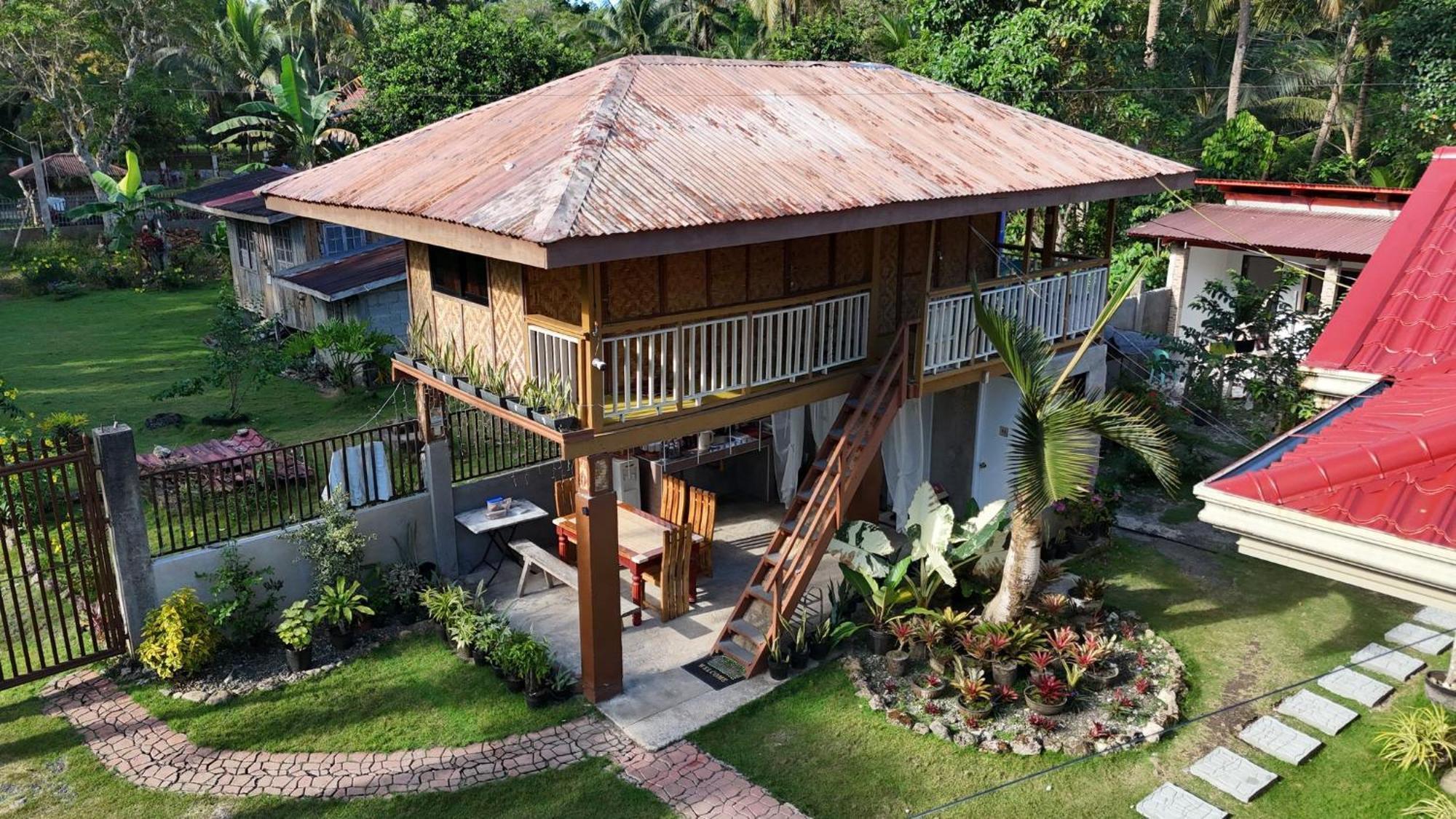 Khloe Serenity Guest House Batuan 外观 照片